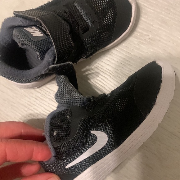 NIKE REVOLUTION 3 (TDV) 819415-001 DARK GREY/WHITE-BLACK TODDLER'S SHOE size 5C‎ - Picture 8 of 9